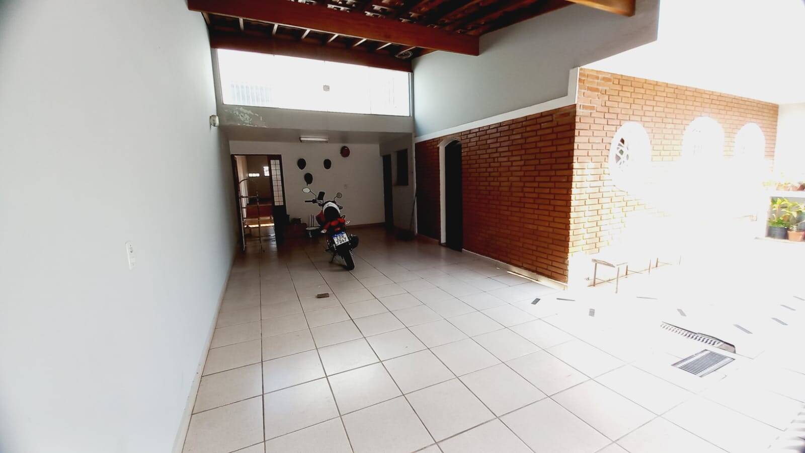 Apartamento para alugar com 3 quartos, 170m² - Foto 1