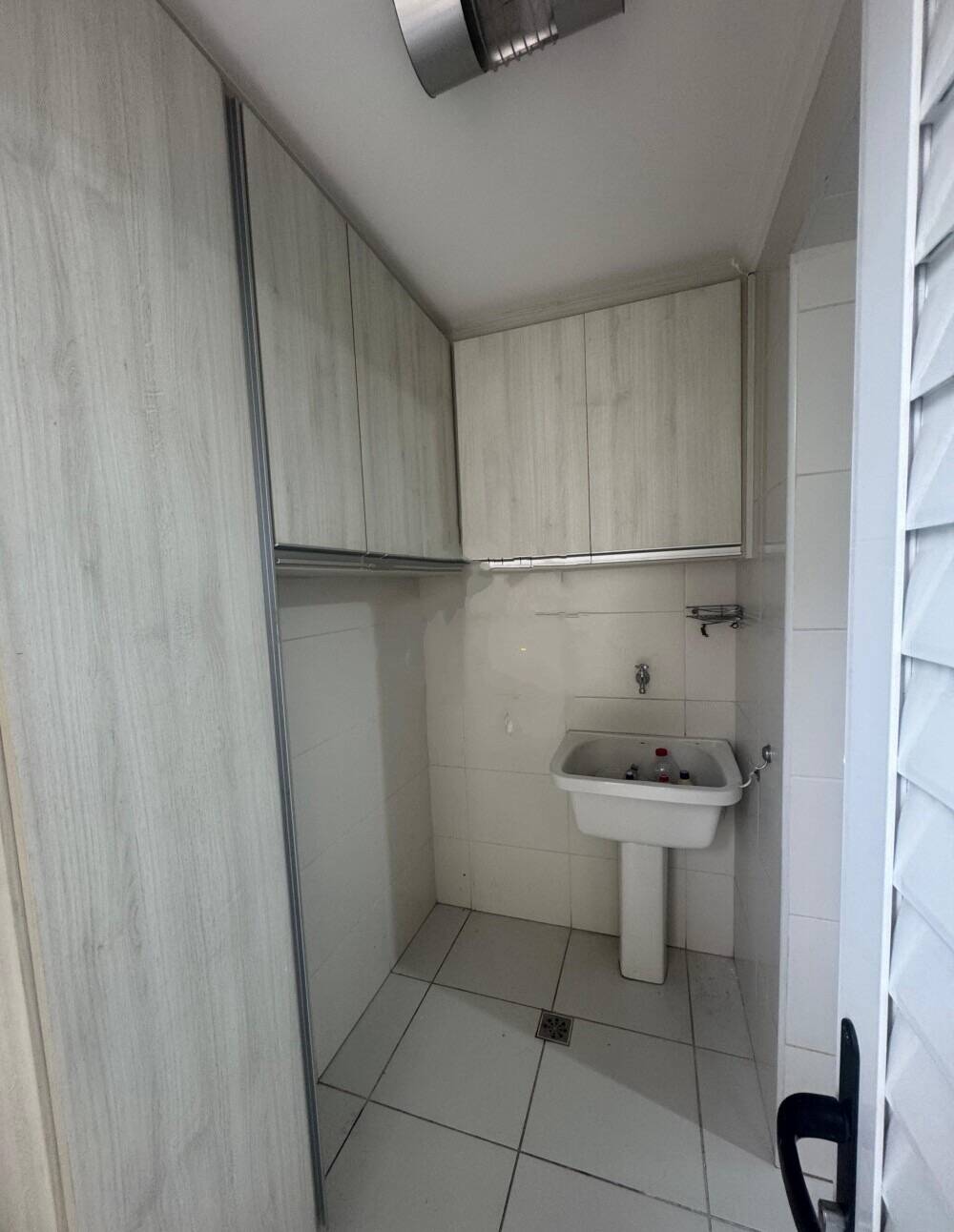 Apartamento para alugar com 3 quartos, 120m² - Foto 8