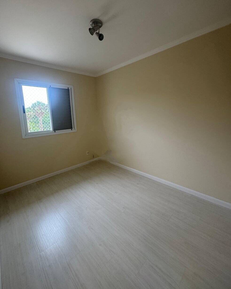 Apartamento para alugar com 3 quartos, 120m² - Foto 11