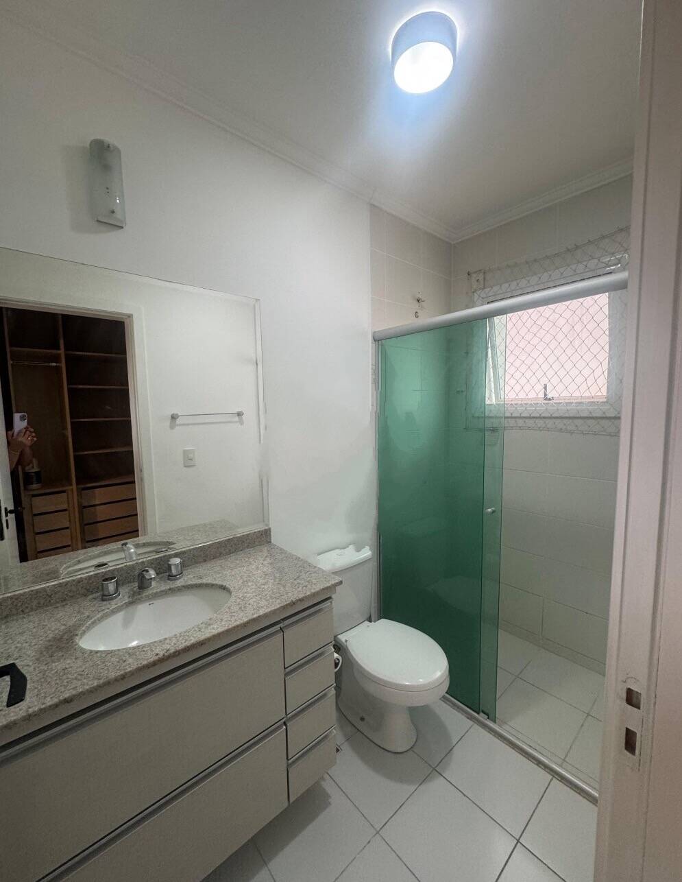 Apartamento para alugar com 3 quartos, 120m² - Foto 13