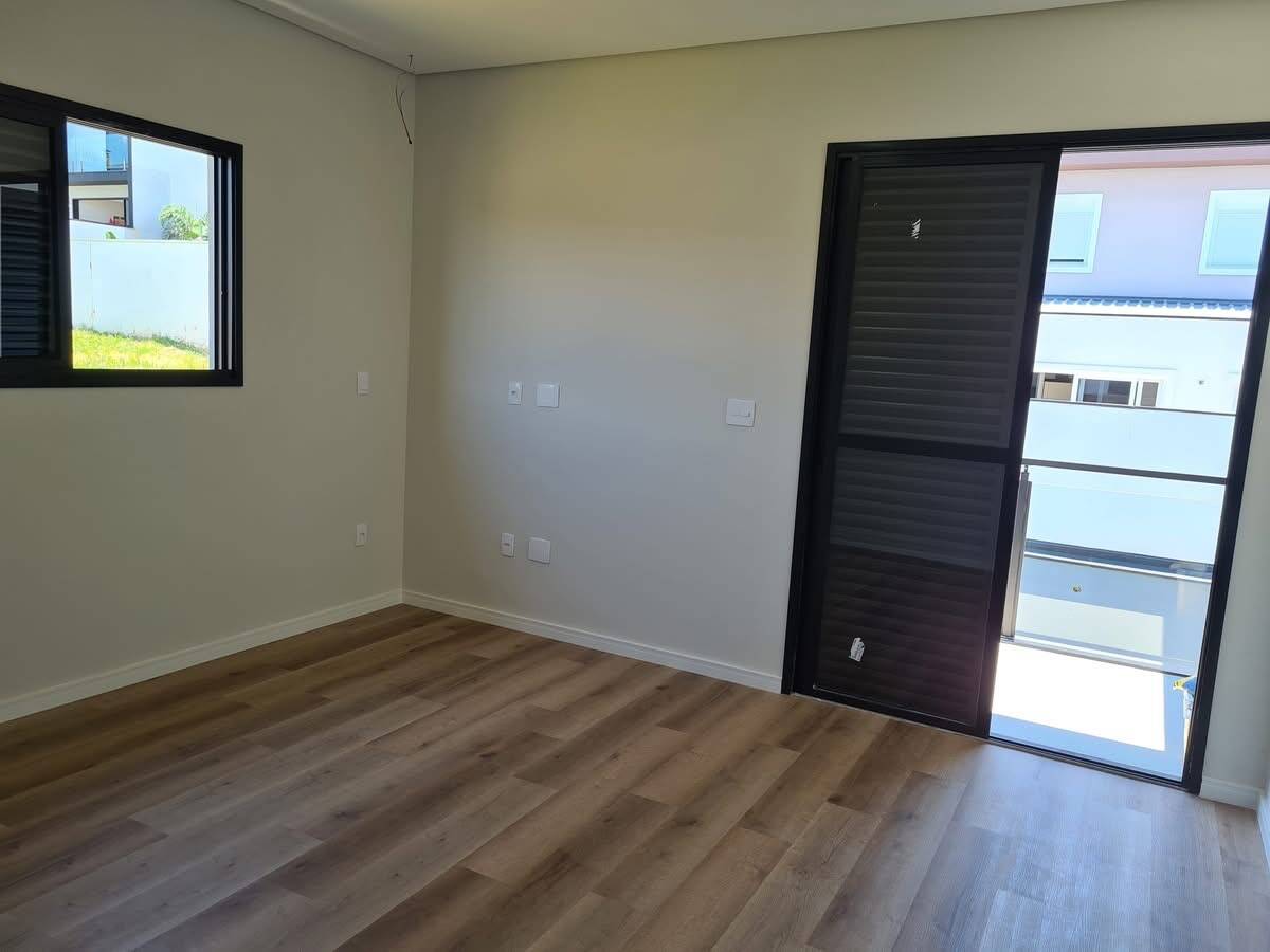 Casa de Condomínio à venda com 3 quartos, 212m² - Foto 27