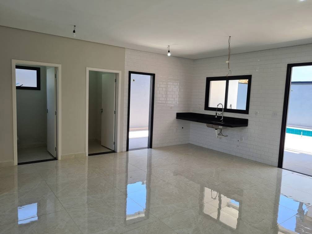 Casa de Condomínio à venda com 3 quartos, 212m² - Foto 31