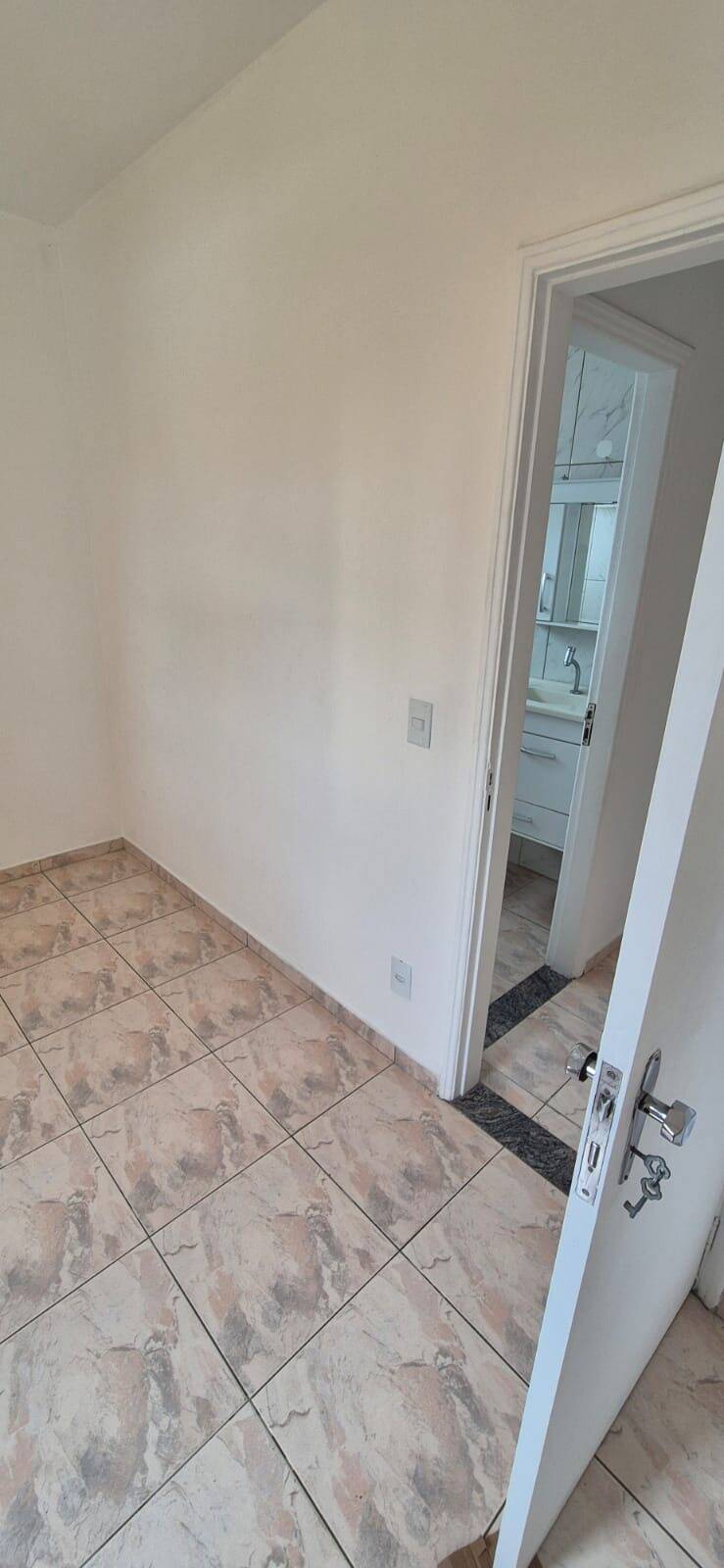 Apartamento para alugar com 2 quartos, 60m² - Foto 6