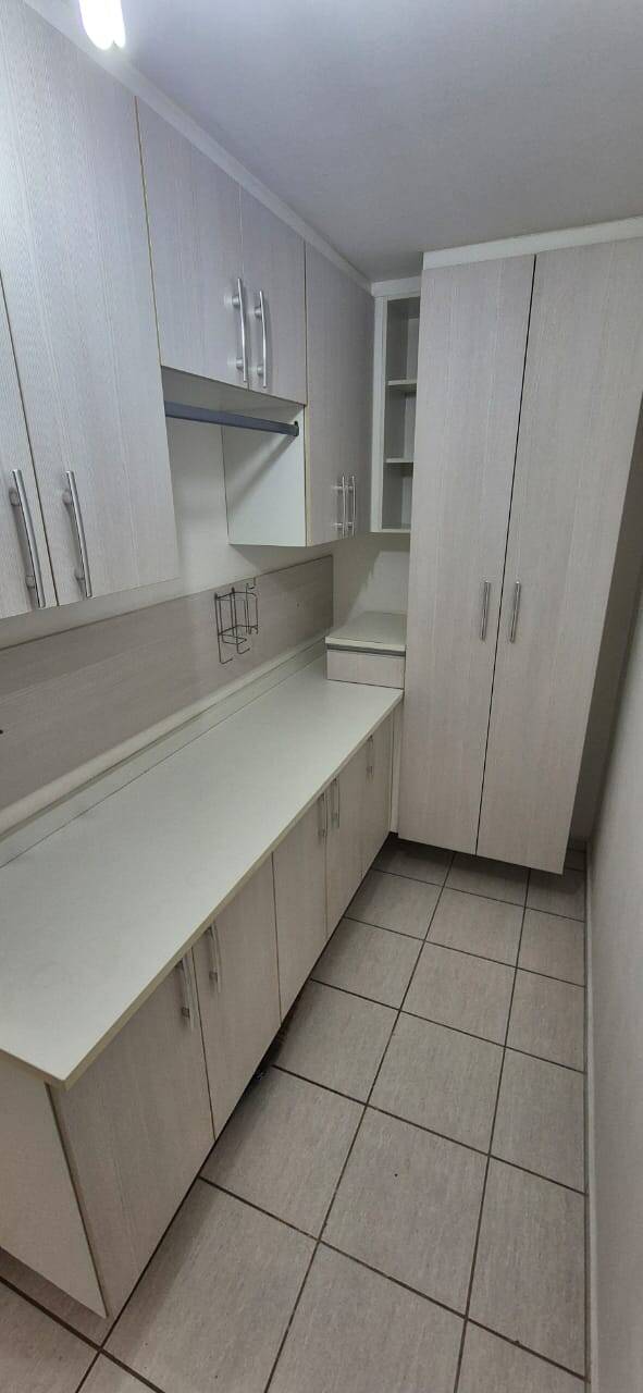 Apartamento para alugar com 2 quartos, 64m² - Foto 18