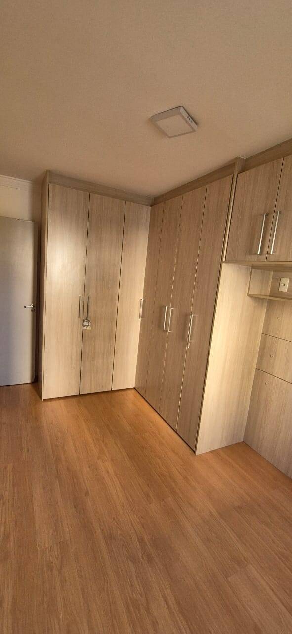 Apartamento para alugar com 2 quartos, 64m² - Foto 13