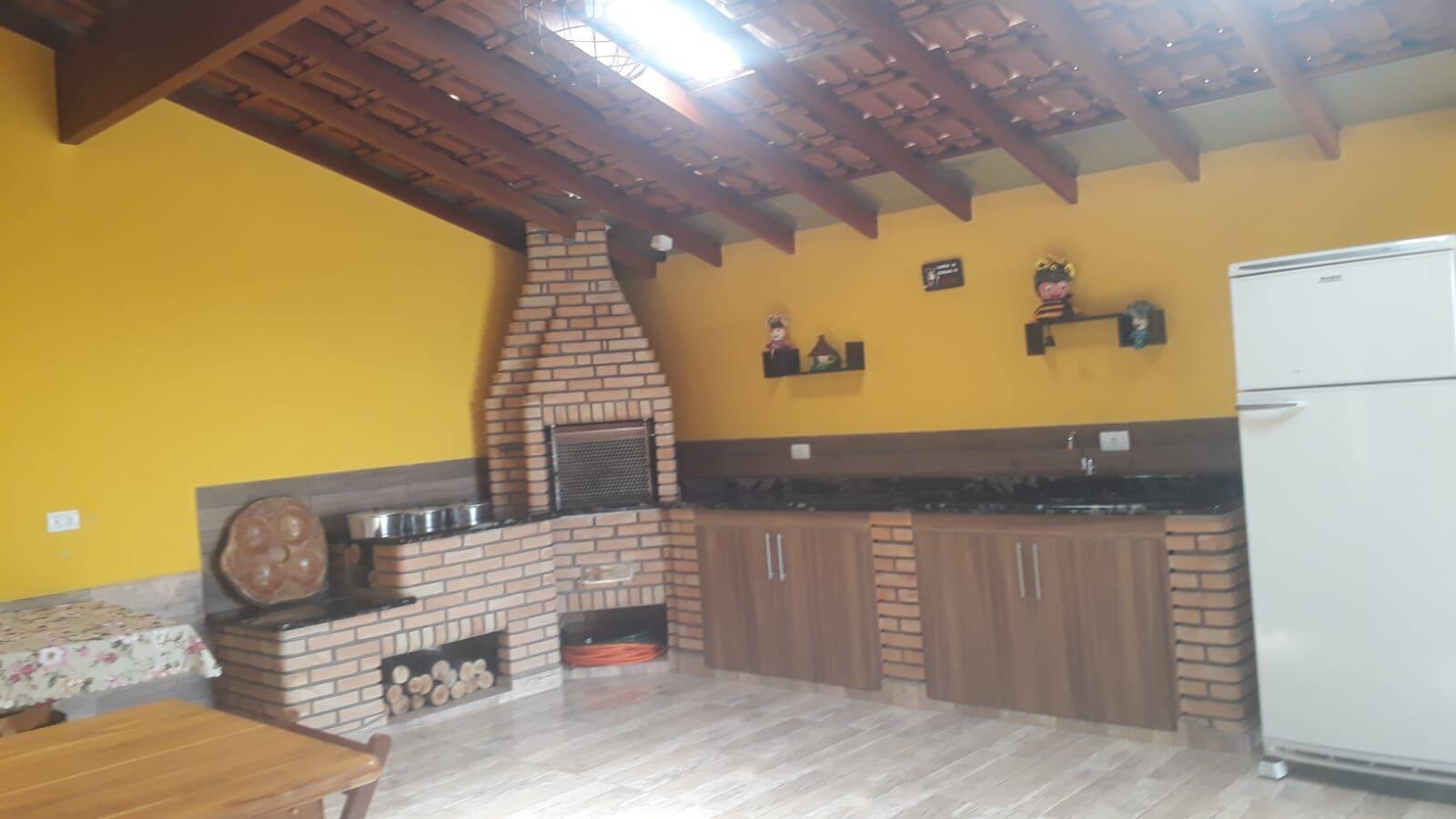 Fazenda à venda com 2 quartos, 154m² - Foto 1