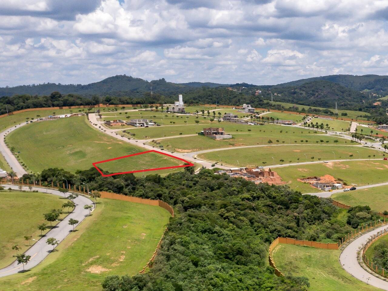 Terreno à venda, 960m² - Foto 1