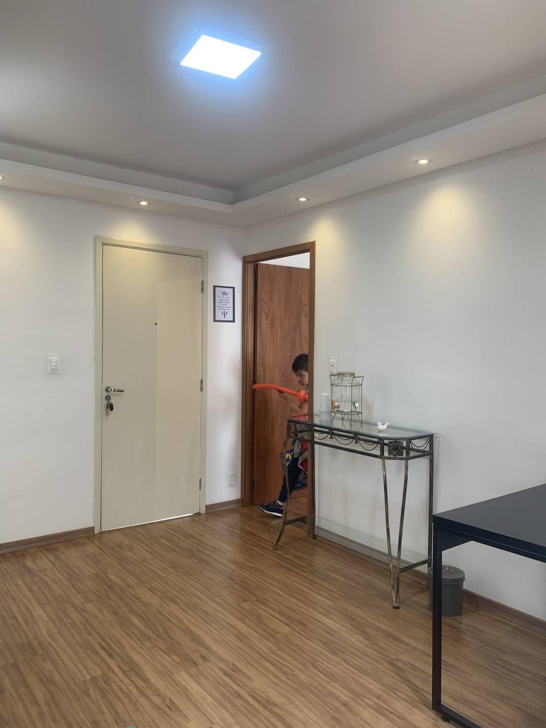 Apartamento à venda com 1 quarto, 50m² - Foto 27