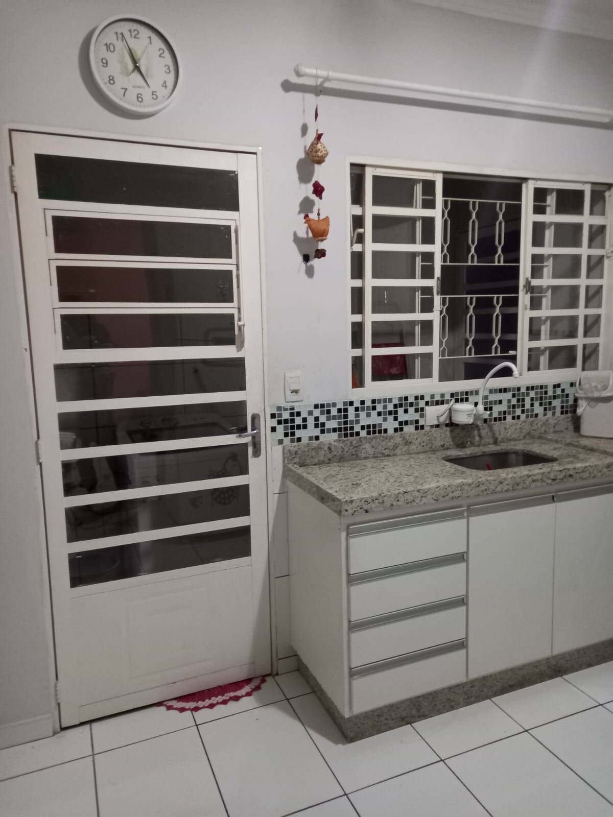 Casa à venda e aluguel com 3 quartos, 120m² - Foto 25