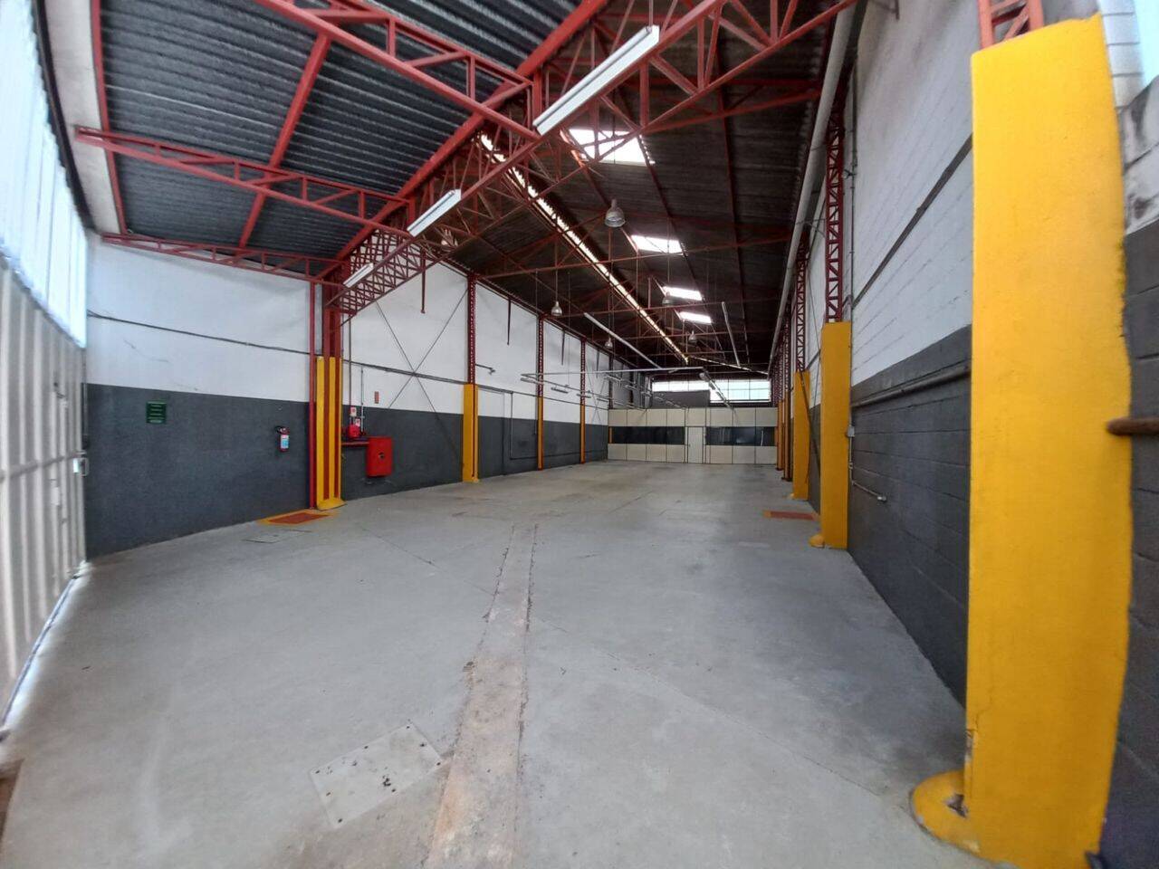 Depósito-Galpão-Armazém para alugar, 388m² - Foto 4