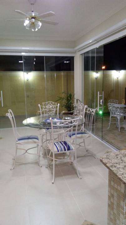 Casa de Condomínio à venda e aluguel com 3 quartos, 200m² - Foto 9