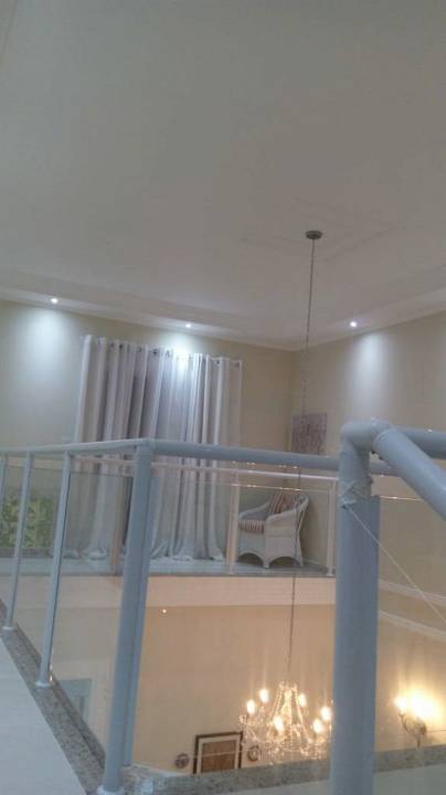 Casa de Condomínio à venda e aluguel com 3 quartos, 200m² - Foto 11