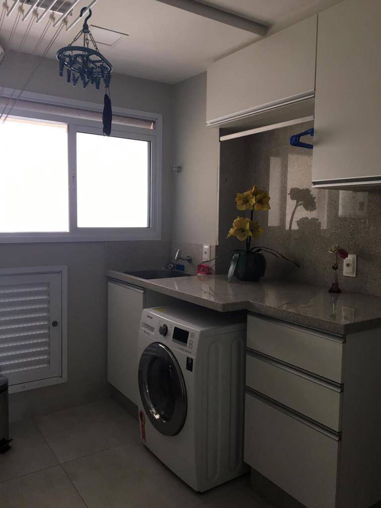 Apartamento à venda com 3 quartos, 216m² - Foto 39