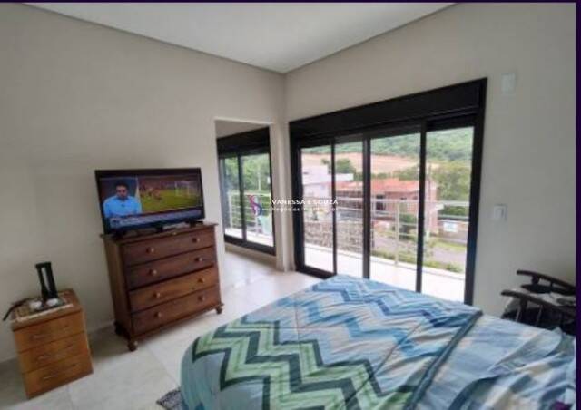 Casa de Condomínio à venda e aluguel com 4 quartos, 340m² - Foto 8