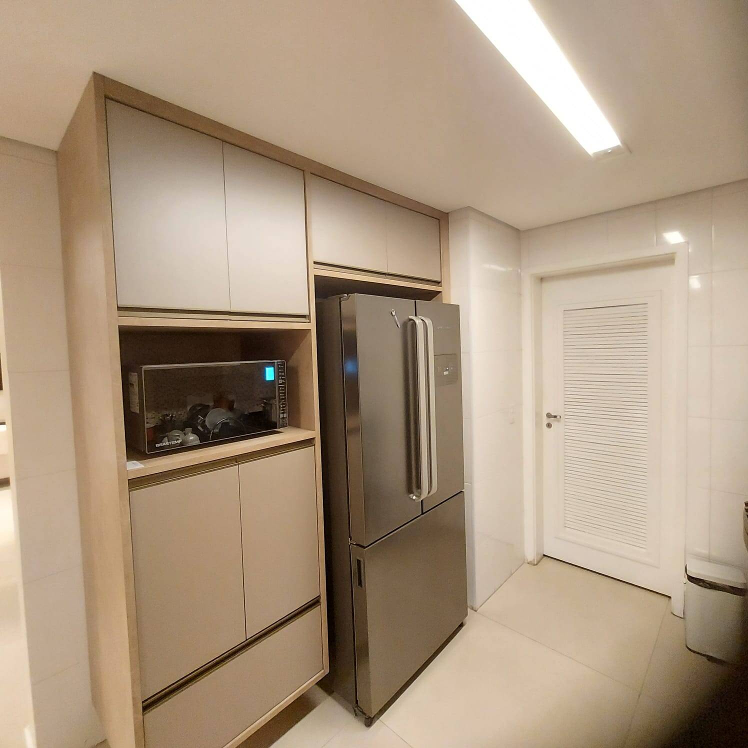 Apartamento à venda com 3 quartos, 216m² - Foto 6