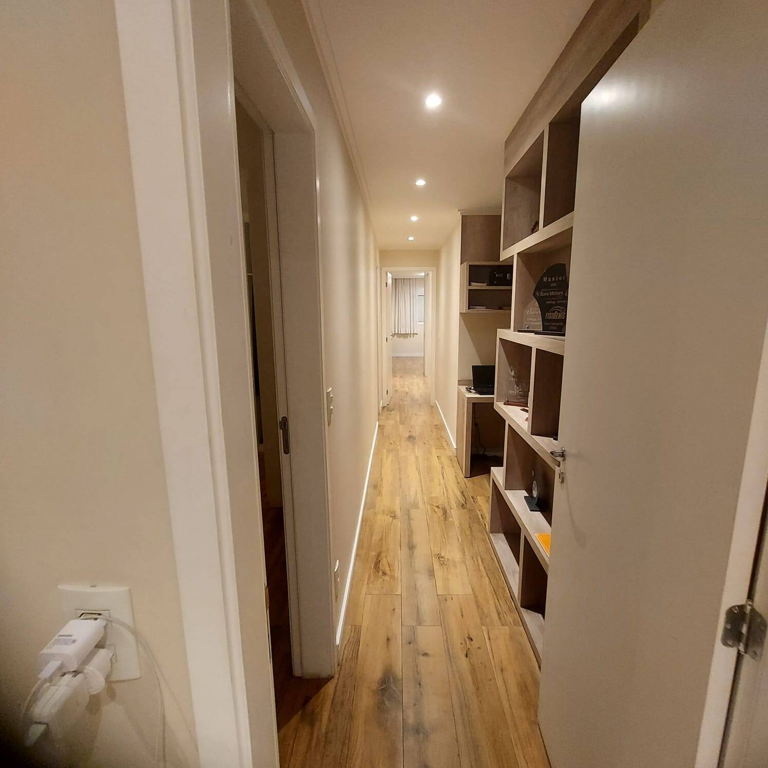 Apartamento à venda com 3 quartos, 216m² - Foto 17